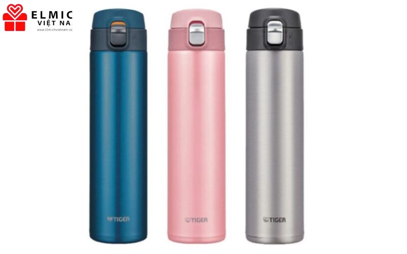 Bình có 3 màu được yêu thích nhất là xanh nước biển, hồng đào và kim loại sáng 