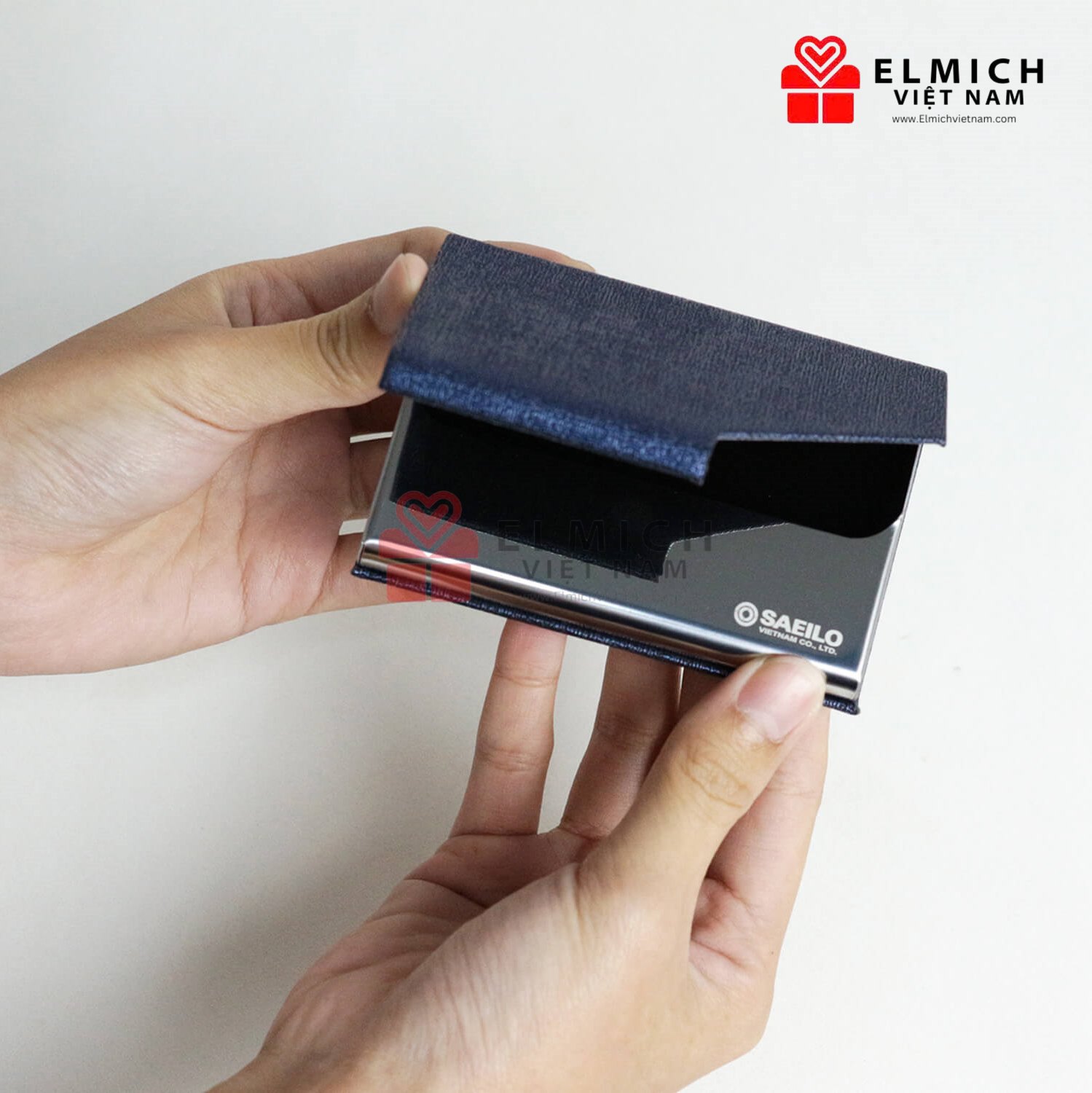 Hộp đựng namecard quà tặng nhỏ gọn được ưa chuộng
